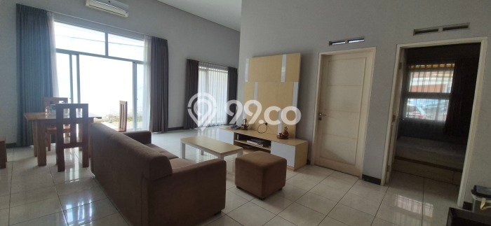 Rumah di , Bandung, Luas 235m2m² LB 128m2m² - SEGERA MILIKI! Rumah di , Bandung, Luas 235m2m² LB 128m2m² - SEGERA MILIKI!