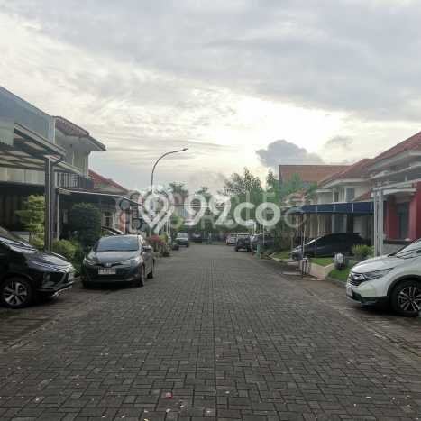 Rumah Minimalis LT 252m2m² Siap Huni di Kompleks Perumahan , Bandung Rumah Minimalis LT 252m2m² Siap Huni di Kompleks Perumahan , Bandung