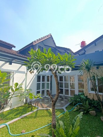 Hunian Minimalis Untuk Disewakan di Pondok Indah Jakarta Selatan 4 KT & 4 KM Hunian Minimalis Untuk Disewakan di Pondok Indah Jakarta Selatan 4 KT & 4 KM