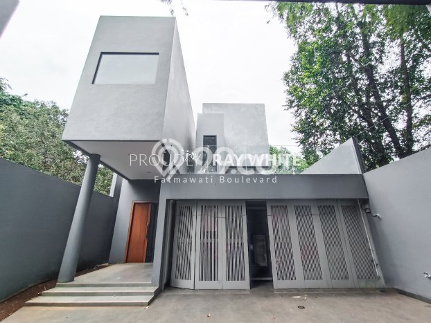 Siap Huni Rumah Mewah 5 Kamar di Cilandak Dekat ke Mana Saja Siap Huni Rumah Mewah 5 Kamar di Cilandak Dekat ke Mana Saja