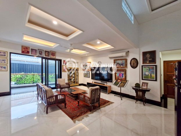 Rumah Elit Modern Siap Huni di Kemang Jakarta Selatan Rumah Elit Modern Siap Huni di Kemang Jakarta Selatan