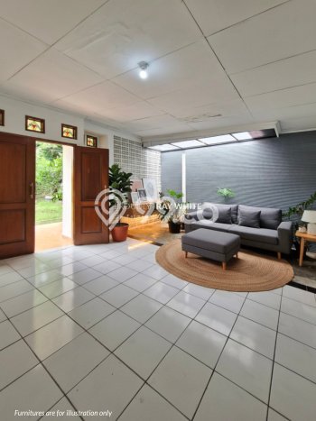 Ready to Use! Premium House LT 366m2 Desain Elegan di Lebak Bulus Ready to Use! Premium House LT 366m2 Desain Elegan di Lebak Bulus