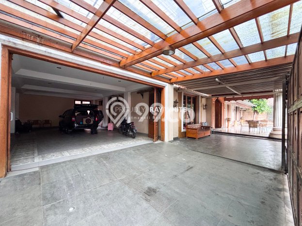 For Sale! Premium House LT 582m2 Desain Elegan di Pejaten For Sale! Premium House LT 582m2 Desain Elegan di Pejaten