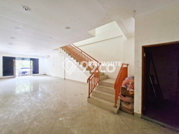 Ruko Area Premium di Kebayoran Baru, Luas 250m2m², Mainroad Ruko Area Premium di Kebayoran Baru, Luas 250m2m², Mainroad