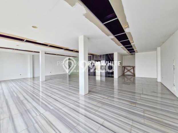 Unit Ruko Dijual di Jakarta Selatan LT 840m2 & LB 1200m2 Unit Ruko Dijual di Jakarta Selatan LT 840m2 & LB 1200m2