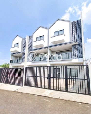 Dijual Hunian Rumah Terawat 3 Kamar di Gandaria, Jakarta Selatan Dijual Hunian Rumah Terawat 3 Kamar di Gandaria, Jakarta Selatan