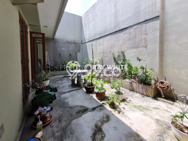 Siap Huni Rumah Mewah 6 Kamar di Cilandak Dekat ke Mana Pun Siap Huni Rumah Mewah 6 Kamar di Cilandak Dekat ke Mana Pun