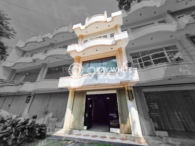 Ruko Area Premium di Kebayoran Baru, Luas 250m2m², Mainroad Ruko Area Premium di Kebayoran Baru, Luas 250m2m², Mainroad