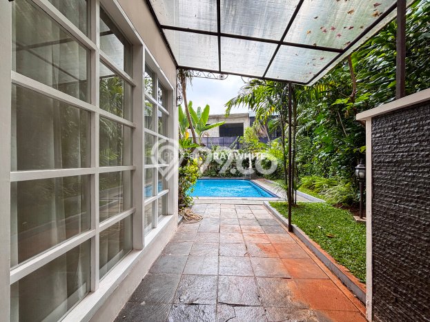 Rumah area Ampera, 4 KT, Dekat Pusat Kota, LT 500m2m² LB 350m2m² Rumah area Ampera, 4 KT, Dekat Pusat Kota, LT 500m2m² LB 350m2m²