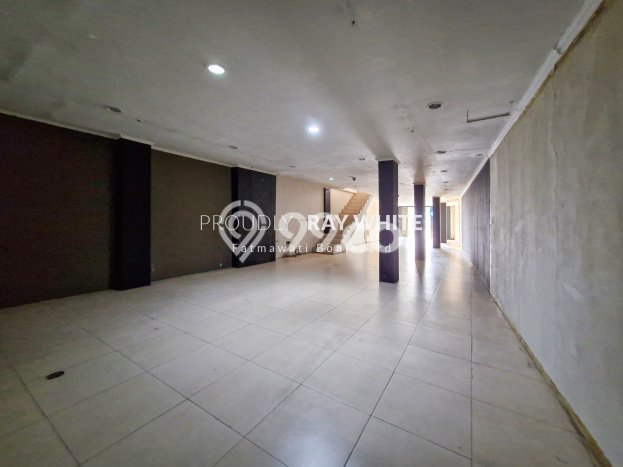 Unit Komersial Disewakan di Jakarta Selatan Area Strategis Harga Kompetitif Unit Komersial Disewakan di Jakarta Selatan Area Strategis Harga Kompetitif
