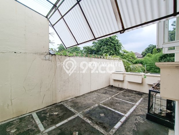 Rumah Luxury Modern Tanpa Renovasi di Lebak Bulus Jakarta Selatan Rumah Luxury Modern Tanpa Renovasi di Lebak Bulus Jakarta Selatan