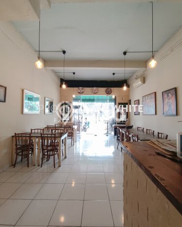 AREA BISNIS! Ruko Kawasan Lebak Bulus, Luas 210m2m², Mainroad, Strategis AREA BISNIS! Ruko Kawasan Lebak Bulus, Luas 210m2m², Mainroad, Strategis