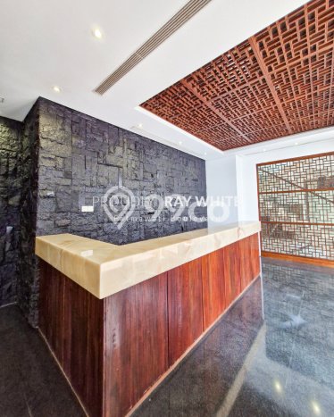 Jual Rumah Mewah Megah Dengan View Eksklusif di Pondok Indah, Jakarta Selatan Jual Rumah Mewah Megah Dengan View Eksklusif di Pondok Indah, Jakarta Selatan