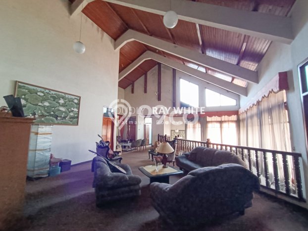 Jual Rumah Mewah Elegan Dengan View Cantik di Pondok Labu, Jakarta Selatan Jual Rumah Mewah Elegan Dengan View Cantik di Pondok Labu, Jakarta Selatan