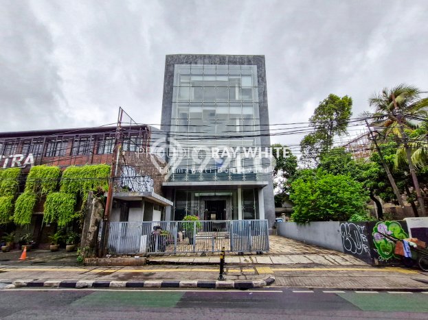 Unit Ruko Dijual di Jakarta Selatan LT 840m2 & LB 1200m2 Unit Ruko Dijual di Jakarta Selatan LT 840m2 & LB 1200m2