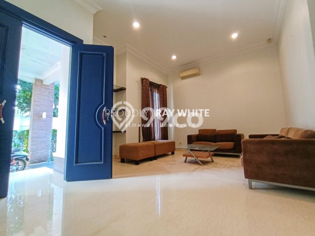 UNIT SPESIAL! Rumah area Cipete, 4 KM, Dekat Fasilitas, Luas 910m² LB 800m² UNIT SPESIAL! Rumah area Cipete, 4 KM, Dekat Fasilitas, Luas 910m² LB 800m²