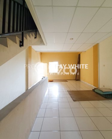 AREA BISNIS! Ruko Kawasan Lebak Bulus, Luas 210m2m², Mainroad, Strategis AREA BISNIS! Ruko Kawasan Lebak Bulus, Luas 210m2m², Mainroad, Strategis
