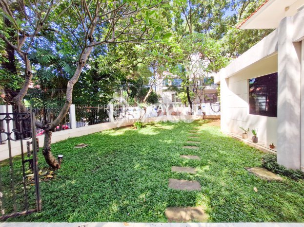 For Sale Rumah Elit Exclusive di Kebayoran Baru, Jakarta Selatan For Sale Rumah Elit Exclusive di Kebayoran Baru, Jakarta Selatan