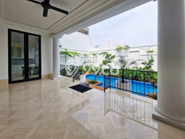 For Sale! Premium House LT 515m2 Desain Elegan di Kemang For Sale! Premium House LT 515m2 Desain Elegan di Kemang