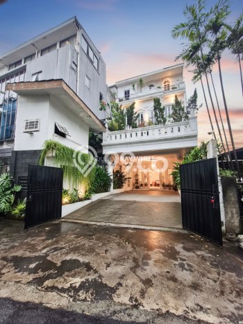 Rumah Elit Modern Tanpa Renovasi di Duren Tiga Jakarta Selatan Rumah Elit Modern Tanpa Renovasi di Duren Tiga Jakarta Selatan