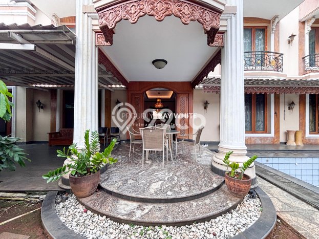 For Sale! Premium House LT 582m2 Desain Elegan di Pejaten For Sale! Premium House LT 582m2 Desain Elegan di Pejaten