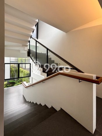 Rumah Eksklusif Dijual LT 700m2 di Kebayoran Baru, Jakarta Selatan Rumah Eksklusif Dijual LT 700m2 di Kebayoran Baru, Jakarta Selatan