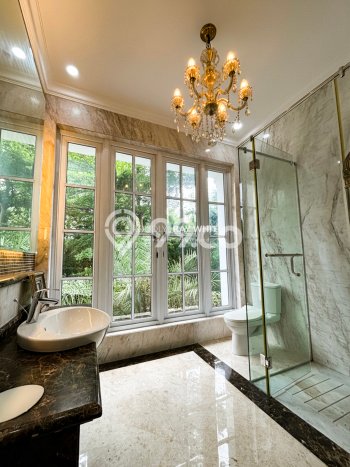 Dijual Rumah Luas Elegan Dengan View Cantik di Pondok Indah, Jakarta Selatan Dijual Rumah Luas Elegan Dengan View Cantik di Pondok Indah, Jakarta Selatan