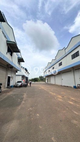 Disewakan Gudang di Pusat Kota Batam Ramai Strategis Disewakan Gudang di Pusat Kota Batam Ramai Strategis