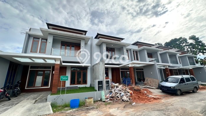 Rumah Modern 3 KT LT 140m2 di Batam Centre Rumah Modern 3 KT LT 140m2 di Batam Centre