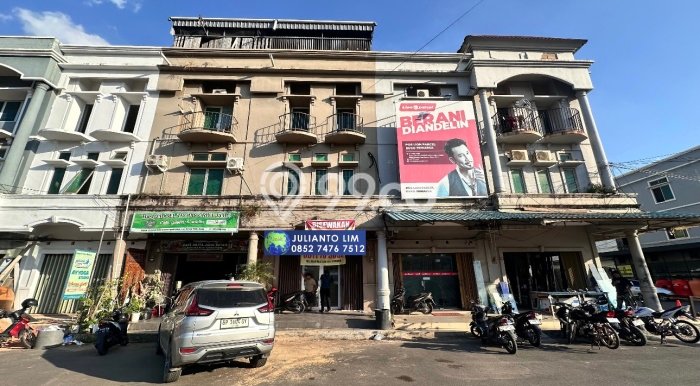 For Rent Ruko Premium Kawasan , Luas 90m2m², Area Bisnis, Akses Bagus For Rent Ruko Premium Kawasan , Luas 90m2m², Area Bisnis, Akses Bagus