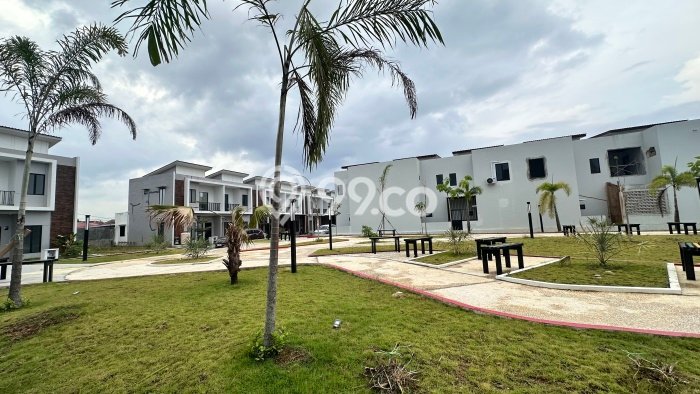 Rumah Modern 3 KT LT 81m2 di Batam Centre Rumah Modern 3 KT LT 81m2 di Batam Centre