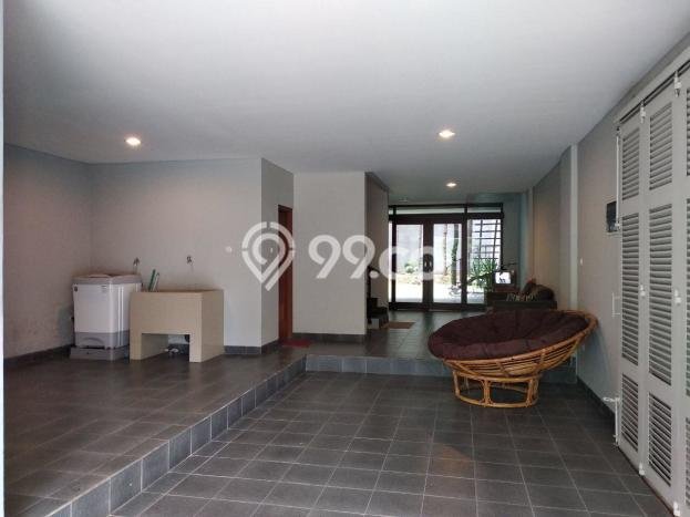 Disewakan! Rumah 3 Kamar Tidur &
2 Kamar Mandi di Setra Duta, Bandung Disewakan! Rumah 3 Kamar Tidur &
2 Kamar Mandi di Setra Duta, Bandung
