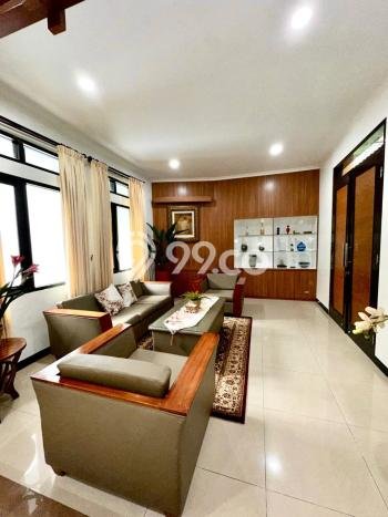 Ready to Use! Luxury House LT 530m2 Desain Elegan di Ciumbuleuit Ready to Use! Luxury House LT 530m2 Desain Elegan di Ciumbuleuit