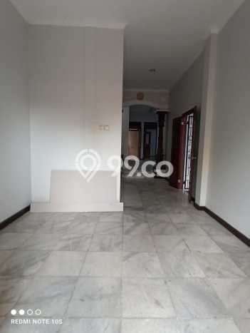 Lokasi terbaik! Rumah siap huni disewakan di Candisari LB 230m2 Lokasi terbaik! Rumah siap huni disewakan di Candisari LB 230m2