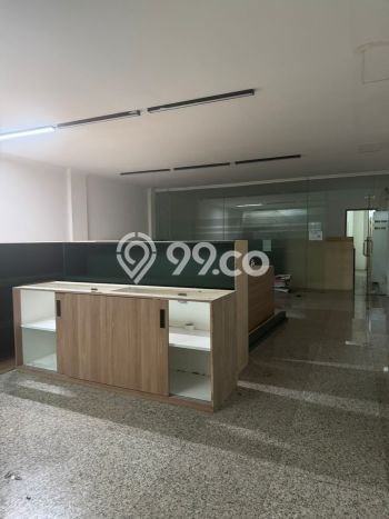 Ruko untuk Disewa di Pusat Jakarta Barat Luas Bangunan 370m2 Ruko untuk Disewa di Pusat Jakarta Barat Luas Bangunan 370m2