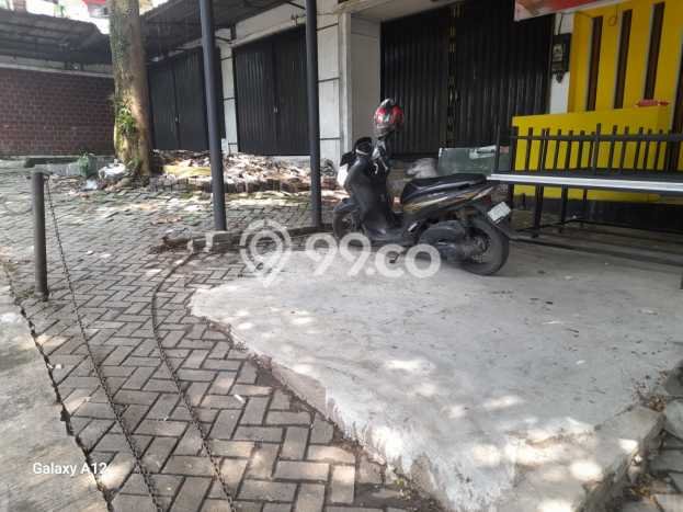 Lokasi Strategis! Dijual Ruko Bisnis di Cisarua, Bogor Kondisi Baik Lokasi Strategis! Dijual Ruko Bisnis di Cisarua, Bogor Kondisi Baik