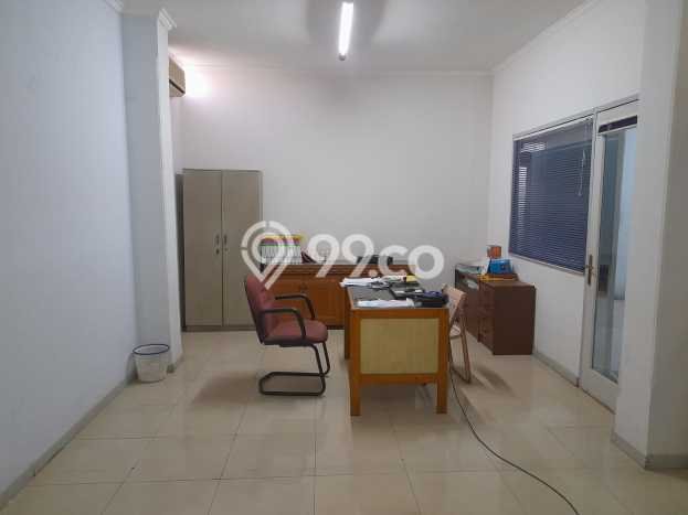 Kantor Disewakan di Kawasan Ramai Karawaci, Tangerang Kantor Disewakan di Kawasan Ramai Karawaci, Tangerang