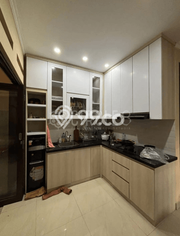 For Sale! Luxury House LT 180m2 Desain Modern di Setra Duta For Sale! Luxury House LT 180m2 Desain Modern di Setra Duta