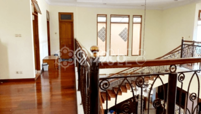 For Sale! Premium House LT 436m2 Desain Modern di Pasteur For Sale! Premium House LT 436m2 Desain Modern di Pasteur