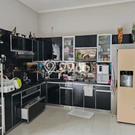 For Sale! Luxury House LT 312m2 Desain Elegan di Taman Kopo Indah For Sale! Luxury House LT 312m2 Desain Elegan di Taman Kopo Indah