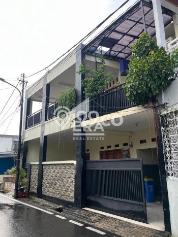 Dijual Hunian Mewah dengan Fasilitas Sekitar Lengkap di Ciracas, Jakarta Timur Dijual Hunian Mewah dengan Fasilitas Sekitar Lengkap di Ciracas, Jakarta Timur