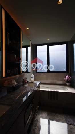 Rumah Elit LB 370m2 Siap Huni Desain Elegan di BSD, Tangerang Rumah Elit LB 370m2 Siap Huni Desain Elegan di BSD, Tangerang
