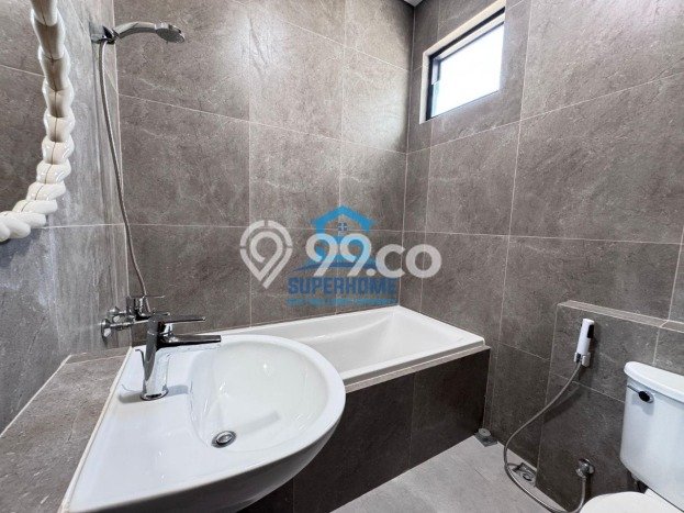 Rumah area Muka Kuning, 4 KT, Area Strategis, LT 247m² LB 200m² Rumah area Muka Kuning, 4 KT, Area Strategis, LT 247m² LB 200m²