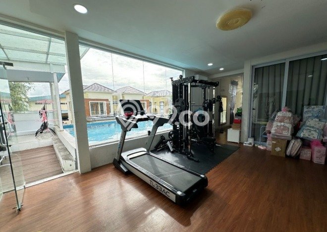 Rumah di Batam Centre, 5 KT, Lingkungan Elite, Luas 304m2m² Bangunan 330m2m² Rumah di Batam Centre, 5 KT, Lingkungan Elite, Luas 304m2m² Bangunan 330m2m²