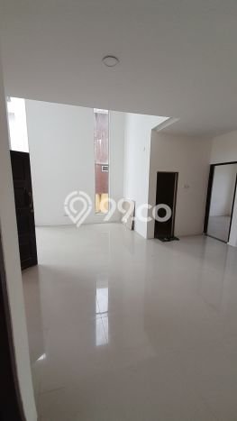 Disewakan! Rumah 4 Kamar Tidur &
4 Kamar Mandi di Batam Centre, Batam Disewakan! Rumah 4 Kamar Tidur &
4 Kamar Mandi di Batam Centre, Batam