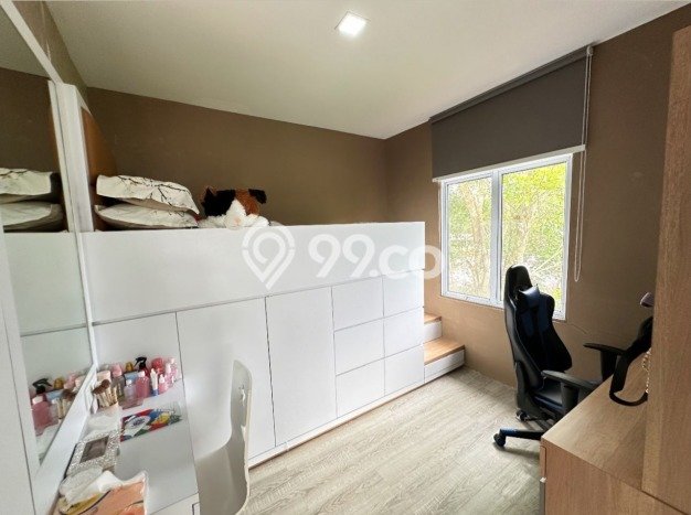 Rumah di Batam Centre, 5 KT, Lingkungan Elite, Luas 304m2m² Bangunan 330m2m² Rumah di Batam Centre, 5 KT, Lingkungan Elite, Luas 304m2m² Bangunan 330m2m²