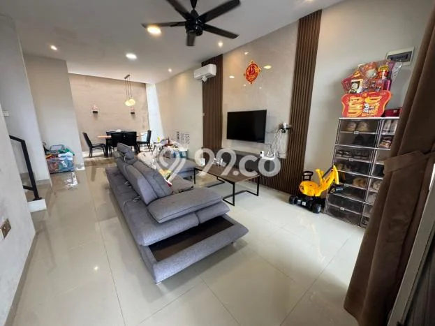 Disewakan! Rumah 3 Kamar Tidur &
3 Kamar Mandi di Batam Centre, Batam Disewakan! Rumah 3 Kamar Tidur &
3 Kamar Mandi di Batam Centre, Batam