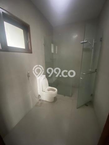 Disewakan! Rumah 5 Kamar Tidur &
3 Kamar Mandi di Cipete, Jakarta Selatan Disewakan! Rumah 5 Kamar Tidur &
3 Kamar Mandi di Cipete, Jakarta Selatan