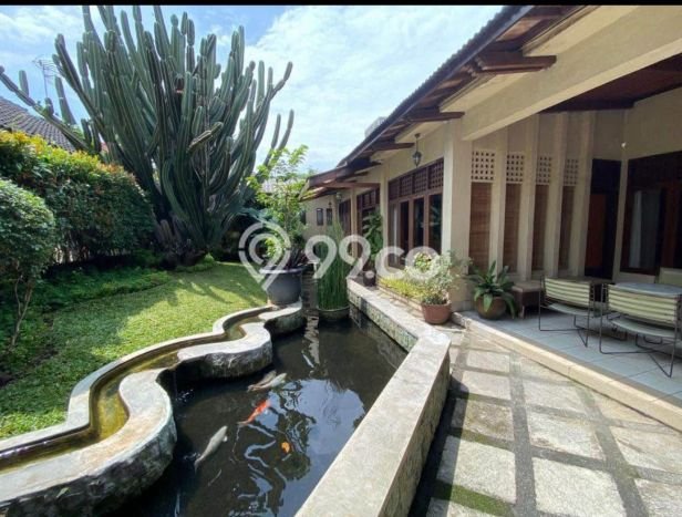 Jual Rumah Luas Megah Dengan View Eksklusif di Setiabudi, Bandung Jual Rumah Luas Megah Dengan View Eksklusif di Setiabudi, Bandung