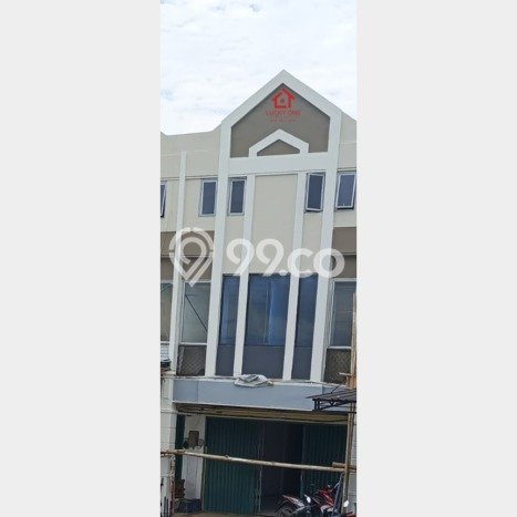 Ruko Disewa di Tangerang dengan LB 100m2 Area Komersial Ramai Ruko Disewa di Tangerang dengan LB 100m2 Area Komersial Ramai